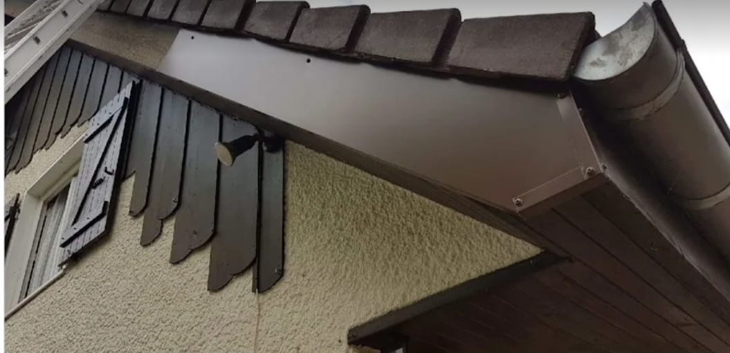 Nettoyage des débords de toiture et bardage bois — après travaux